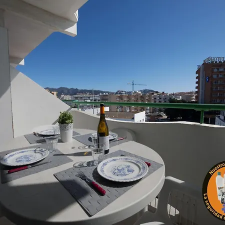 Comfortable In With Canal View *