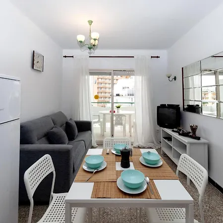 Comfortable In With Canal View Apartment *